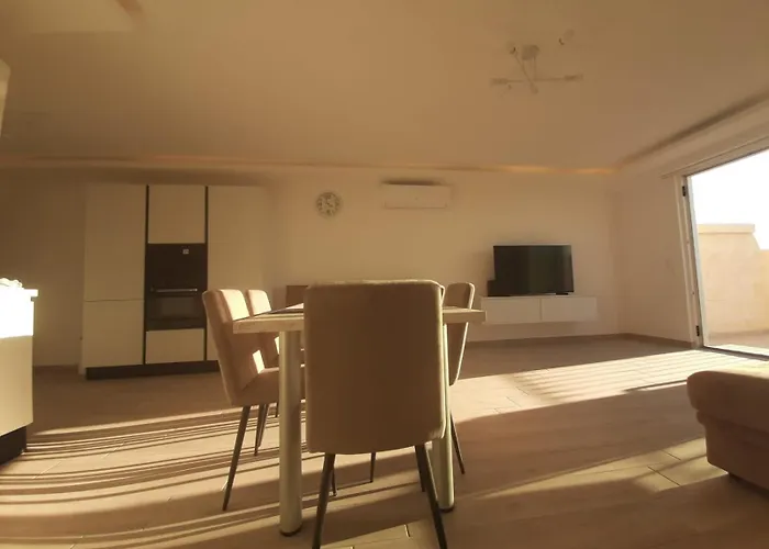 Sunsets Duplex Penthouse Gozo