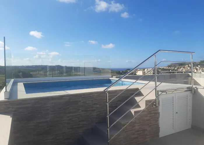 Sunsets Duplex Penthouse Gozo *